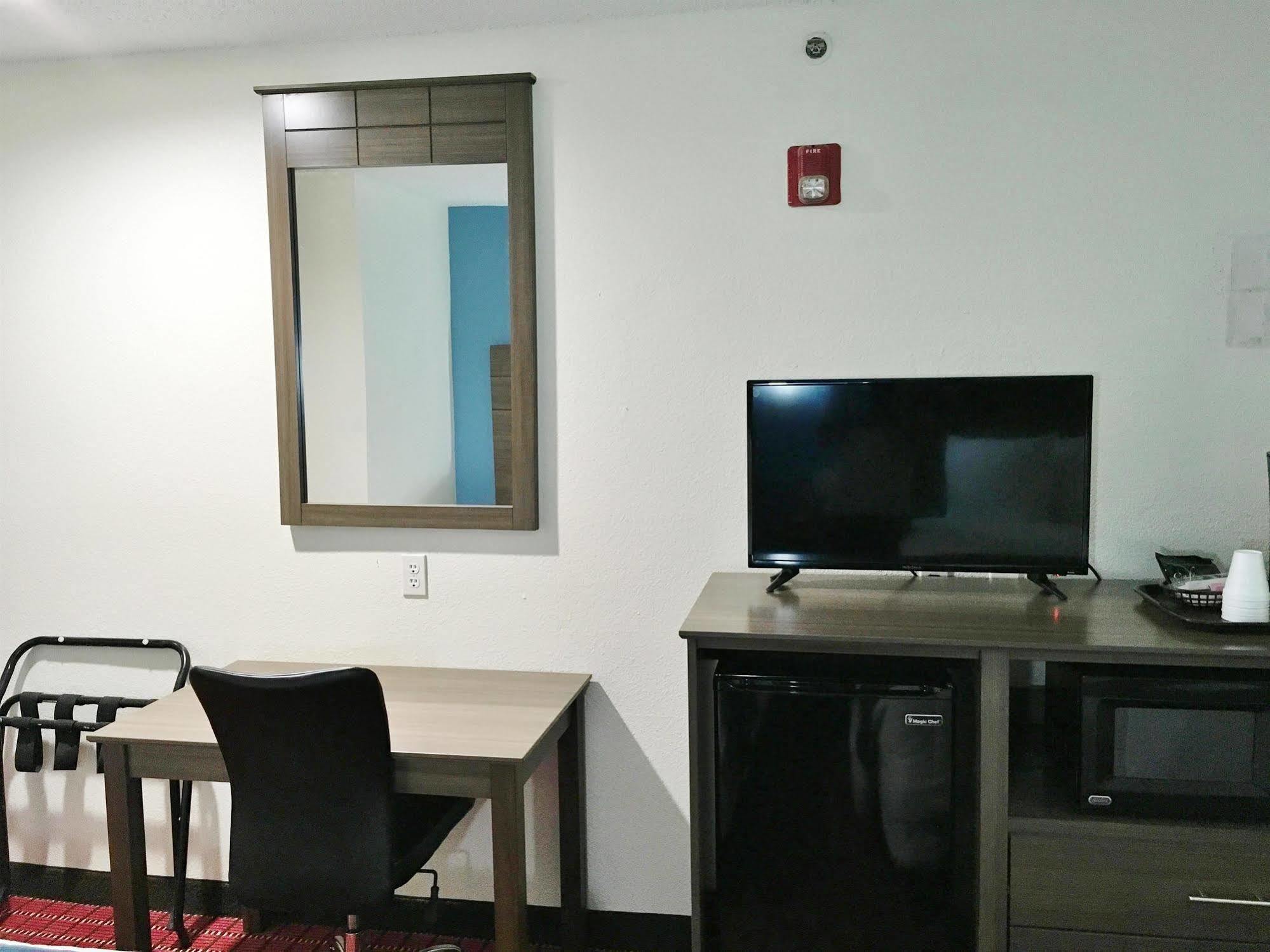 Americas Best Value Inn Декейтър Екстериор снимка