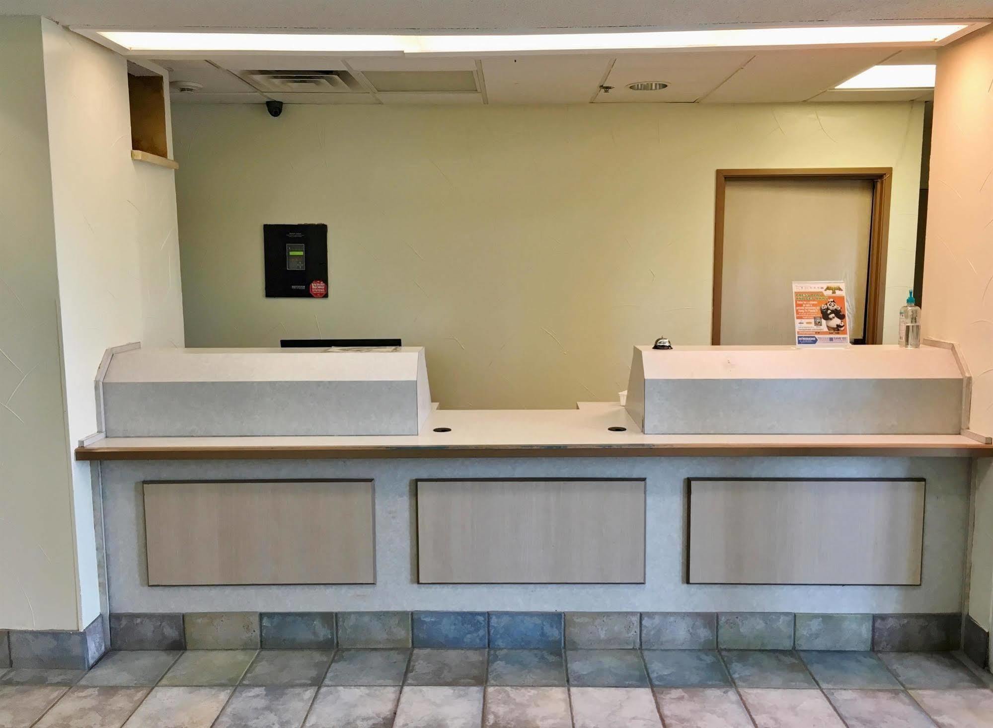 Americas Best Value Inn Декейтър Екстериор снимка